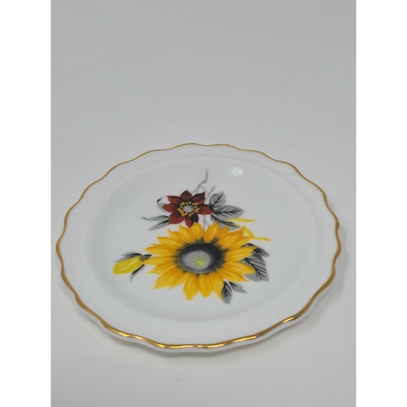 Royal Grafton Fine Bone China Floral Plates Set of 2 Gold Trim England - Picture 3 of 11